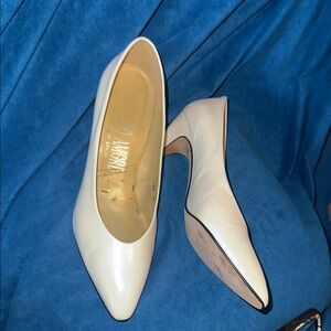 Piero Amore size 9.5 White leather Women's Pumps